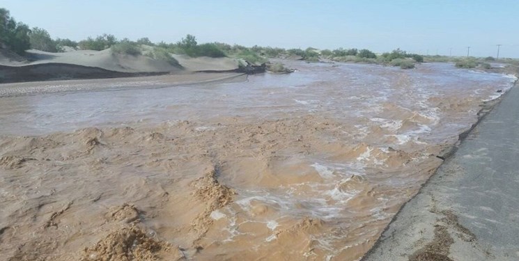 بارش ها راه ۱۰ روستا را در جنوب کرمان مسدود کرد
